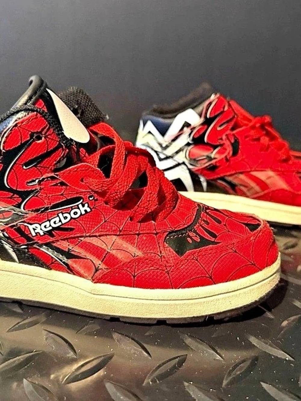 Reebok Reverse Jam Mid Spider-Man Sneakers Red & White Kids US 9.5